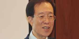 국민통합위원장 이석연 책 '소신' 출간, 