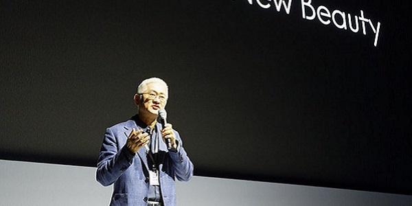 아모레퍼시픽 서경배 'AI 쇼핑' 실험, 방문판매 DNA를 챗GPT에 이식한다