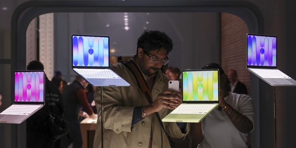 애플 하드웨어 전략 '가성비'로 재편, 차기 CEO 유력후보 존 터너스 역할 주목