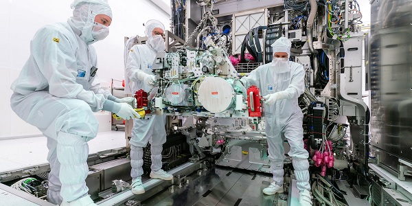 중국 EUV 자체 개발 시도에 힘 싣는다, AI 반도체 자급체제 '마지막 퍼즐'