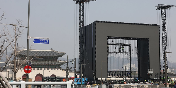 [기자의눈] BTS 광화문 공연이 남길 것, 하루의 불편함 정도는 감수해보자