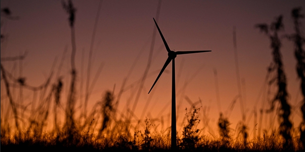 이란 전쟁에 미국 '직격탄' 유럽 '느긋', 화석연료 의존도 차이에 전력시장 희비