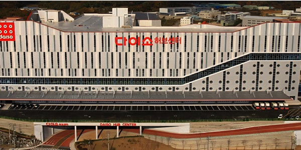 [경영어록의 연금술사들] 박정부 회장, '천 원의 고집'이 만든 다이소 팬덤