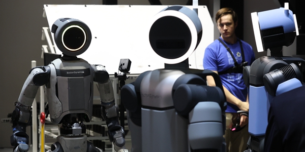 AI 휴머노이드 '빅테크 각축장' 모드, 현대차의 보스턴다이나믹스 구글과 협력 성과 주목