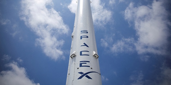 스페이스X 상장 전부터 기업가치 고평가 우려, 일론 머스크 '팬덤'에 의존 커