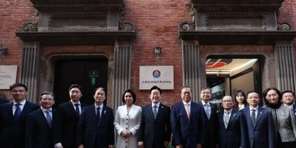 [Who Is ?] 권오을 국가보훈부 장관 