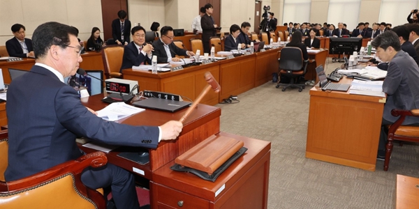 제헌절 이어 노동절도 법정 공휴일 지정 수순, 주요 선진국보다 쉬는 날은 많지만