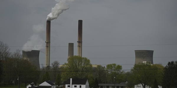 이란 전쟁에 세계 석탄발전 의존 커져, 기후변화 대응 노력 '물거품' 우려