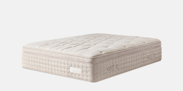 시몬스 침대 시장서 결국 코웨이에 무릎 꿇다, <a href='https://www.businesspost.co.kr/BP?command=article_view&num=337350' class='human_link' style='text-decoration:underline' target='_blank'>안정호</a> 1위 탈환 '프리미엄·럭셔리'로 벼른다