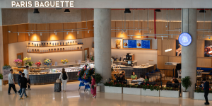 파리바게뜨, 캄보디아 프놈펜 신공항 '테쪼국제공항'에 새 매장 열어