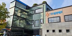 엘앤에프 주가 장중 6%대 강세, 테슬라 판매량 회복에 1분기 호실적 전망