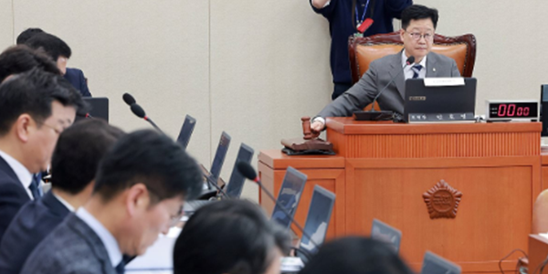  '노동자 아님' 입증책임 전환한 근로자 추정제, '프리랜서 계약서' 구속력 화두로