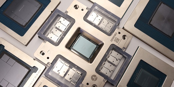 엔비디아 이어 브로드컴 반도체 고객사에 '돈줄' 대나, "AI 버블 위험 키운다"