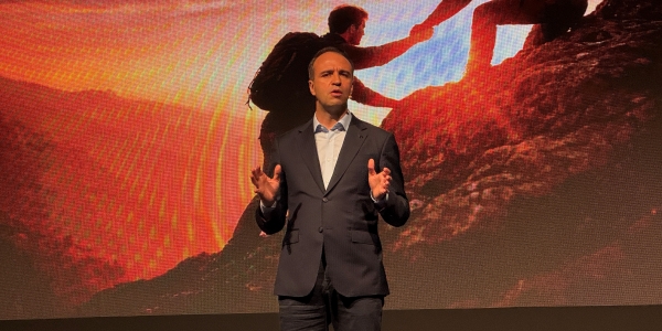 [현장] 르노코리아 2028년 부산서 전기차 생산 시작, 니콜라 파리 "매년 신차 내놓을 것"