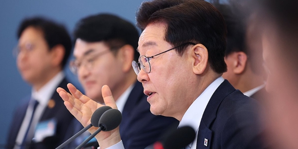 '충주맨' 공직 이탈 그리고 이재명의 '적극행정' 주문, 실효성 있는 혁신안 나올까