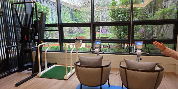 [현장] 신한라이프 시니어 시설 '쏠라체 홈 미사' 가보니, '요양원' 아닌 '집' 지역사회 스며들다