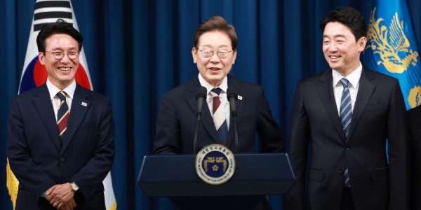 [Who Is ?] 강훈식 대통령 비서실장  