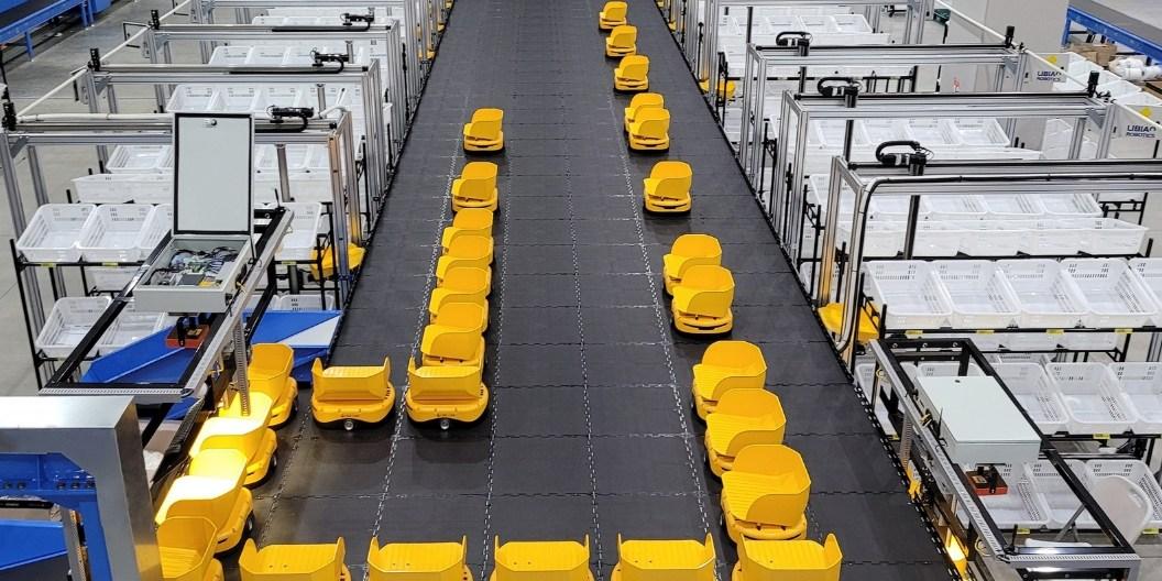 무신사  4년 적자  무신사로지스틱스에 발목 잡혀  물류 내재화 부담  눈덩이 