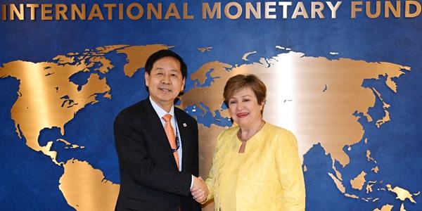 기름값 잡은 비용 재정 부담 논란, 구윤철호 '건전재정' 고유가 장기화에 흔들리나