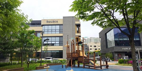 [현장] 신한라이프 시니어 시설 '쏠라체 홈 미사' 가보니, '요양원' 아닌 '집' 지역사회 스며들다