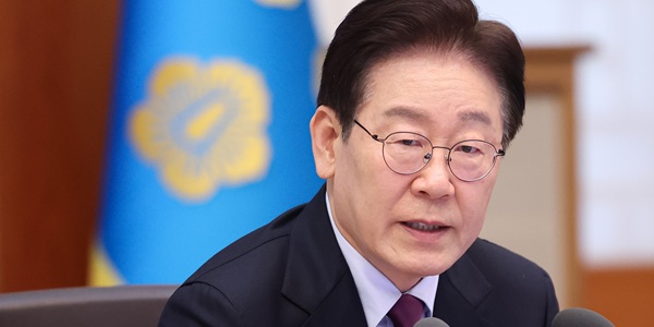 원화 약세 원인은 한국 경제 향한 '신뢰 부족' 외신 평가, "이재명 정부의 과제"