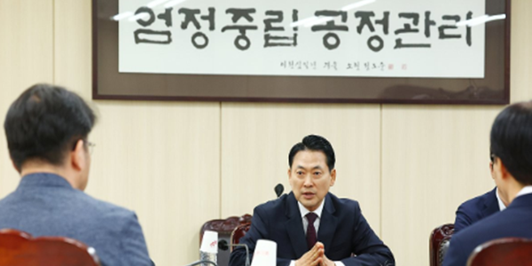 '투표용지 부족' 사태 이후 선관위 대응 도마, 무너진 조직 신뢰에 '독립성' 위기로