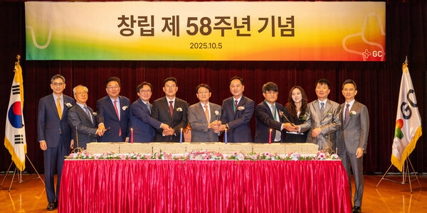 [Who Is ?] 허용준 녹십자홀딩스 대표이사 사장 