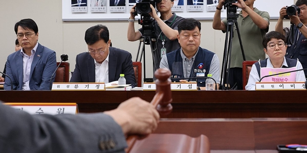 최저임금 '업종별 차등 적용' 논란 가열, 해외 사례 해석 두고도 극명하게 엇갈려