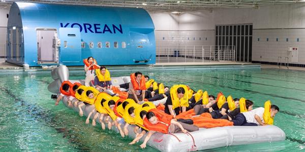 대한항공-아시아나항공 통합 비상탈출시범 실시, 6월 종합점검비행도 진행 