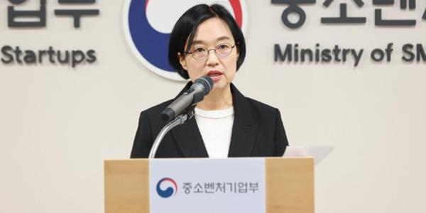 [오늘Who] 차기 총리에 '네이버 출신' 한성숙 중기부 장관, 