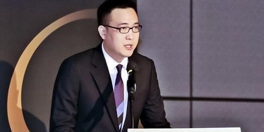 [<a href='https://www.businesspost.co.kr/BP?command=article_view&num=436997' class='human_link' style='text-decoration:underline' target='_blank'>김동선</a> 독립경영①] 한화그룹 입사 12년 만에 '10조 지주사' 수장으로, <a href='https://www.businesspost.co.kr/BP?command=article_view&num=436997' class='human_link' style='text-decoration:underline' target='_blank'>김동선</a> 온전한 지분독립은 언제쯤