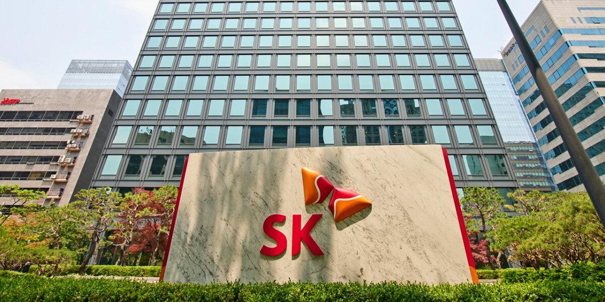 SK, 세계 최대 사모펀드 KKR과 국내 최대 신재생에너지 기업 신설하기로  