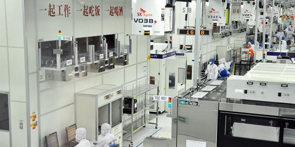 중국 관영매체 '미국 상무장관 압박' 삼성전자 SK하이닉스에 러브콜, 