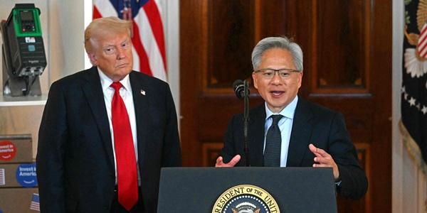 젠슨 황 미국 정부와 의회에 'AI 반도체 중국 수출' 적극 설득, 엔비디아에 더 절실해져