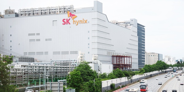 삼성전자 SK하이닉스 소극적 주주환원에 해외 증권가 비판, "반도체 호황 지속성 의문"