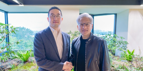 [AI 뭉쳐야 산다⑧] LG·엔비디아 '피지컬 AI' 동맹 강화, <a href='https://www.businesspost.co.kr/BP?command=article_view&num=441197' class='human_link' style='text-decoration:underline' target='_blank'>구광모</a> 제조·데이터·기술 결집해 종합 로보틱스 기업 도약