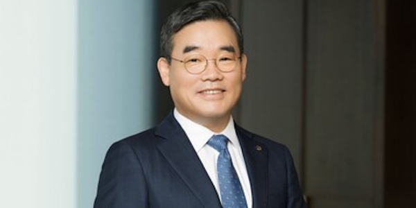 대우건설 <a href='https://www.businesspost.co.kr/BP?command=article_view&num=433330' class='human_link' style='text-decoration:underline' target='_blank'>김보현</a> 대표이사 사임, 후임으로 이강석 부사장 추천 예정