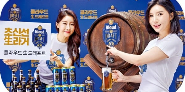롯데칠성음료 캔·페트 비싸도 '영업이익 2천억' 고수, <a href='https://www.businesspost.co.kr/BP?command=article_view&num=430073' class='human_link' style='text-decoration:underline' target='_blank'>박윤기</a> '가격 인상·고마진 확대'에 자신감