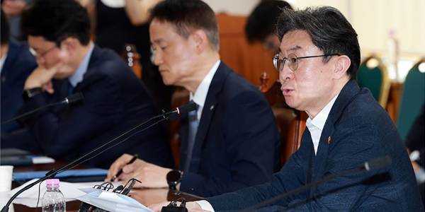 가계대출 총량 규제 완화에 은행권 '속웃음', '이자수익 확대' '건전성 개선' 기대감 인다