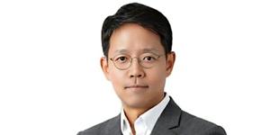 스타벅스 추석 앞두고 '기업 모바일선물 강자' 시험대, 신동우 '탱크데이' 논란 후폭풍 넘어설까