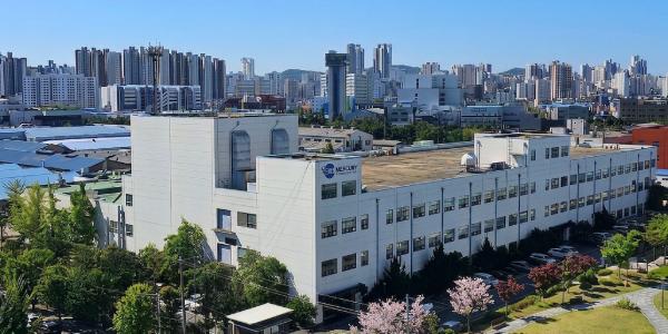 한미반도체 1300억 투자해 역대 최대 규모 8공장 짓는다, AI 반도체 장비 증설