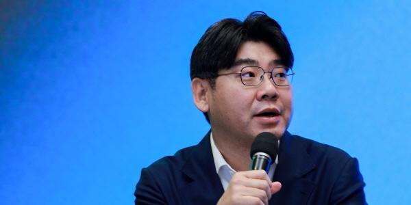 두나무 나스닥 상장설 재부상, 송치형 네이버파이낸셜 결합 추진 맞춰 미국행 가닥잡나