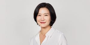 이은미 토스뱅크 대표 연임 첫해 케이뱅크 맹추격, 하반기 펀드·주담대로 순이익 역전 노린다 