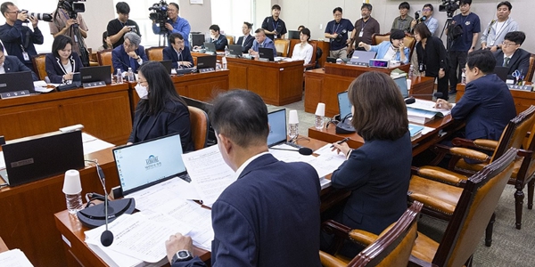 올림픽·월드컵 지상파 중계 의무화법, 야당 반대 속 국회 법사위 통과