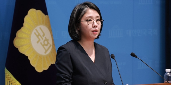 기본소득당 용혜인 "비례의원 사퇴 관례는 자리 나눠먹기", 의혹 전면 반박