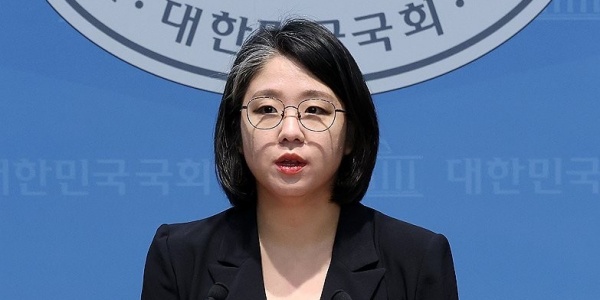 용혜인 성평등가족부 장관 후보자 사퇴, 청와대 "후보자 결정 존중"