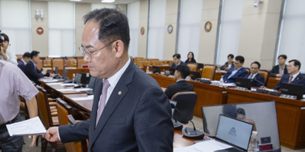 장관 후보 '법무 김승원·재경 이형일·국방 강신철' 청문보고서 채택, '국토 홍지선·중기 이소영' 보류