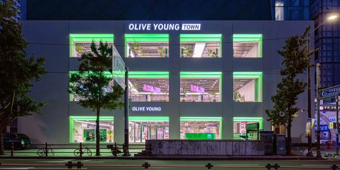 CJ올리브영, 부산에 비수도권 최대 규모 '남포 타운'·디자인 특화매장 '밀락더마켓점' 열어