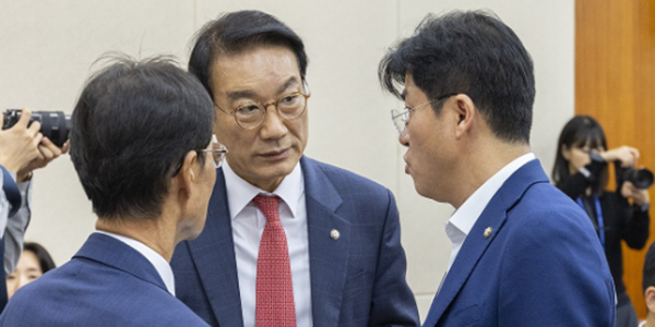 '의무공개매수 50%+1주' 국회 정무위서 여야 공감대, 청약 미달 처리·가격·발동요건 조율 관건