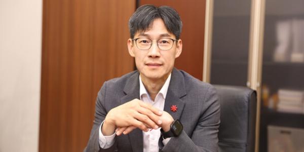 이마트24 특화점 3곳에 '잘 팔릴 상품' 진열, 최진일 '확산 효과'로 가맹점 매출 견인한다